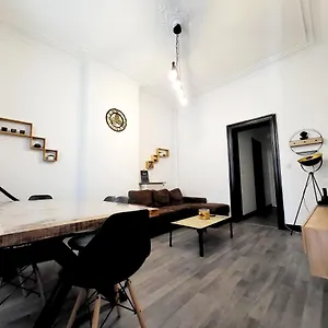 Private In Center Of Homestay
