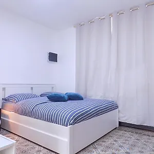 Apartamento Maison Lydie - Meuble De 3 Etoiles, Charleroi